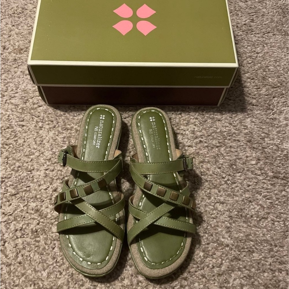 Naturalizer Sandals